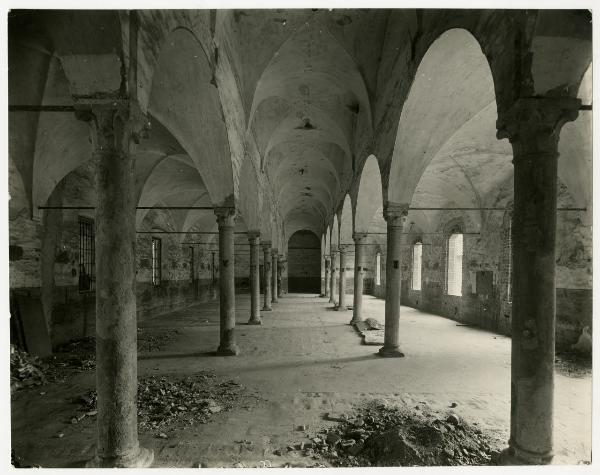 Milano - Chiesa di Santa Maria delle Grazie - biblioteca - macerie