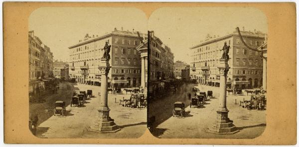 Trieste - Piazza della Borsa - Palazzo del Tergesteo e colonna di Leopoldo d'Austria