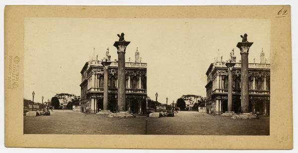 Venezia - Riva degli Schiavoni - Libreria Sansoviniana e colonne di San Marco e San Todaro