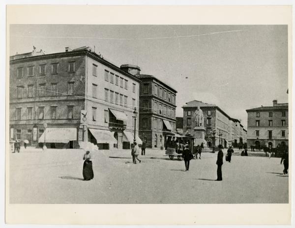 Livorno - Piazza Cavour