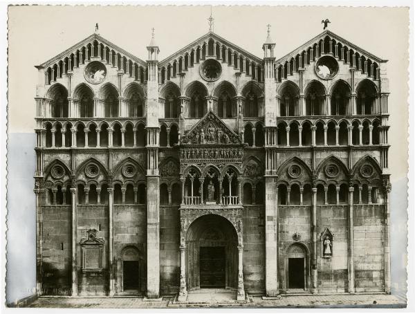 Ferrara - Cattedrale o Duomo di San Giorgio - Prospetto principale