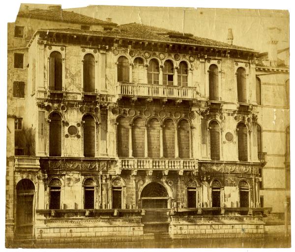 Venezia - Canal Grande - Palazzo Montecuccoli - Facciata