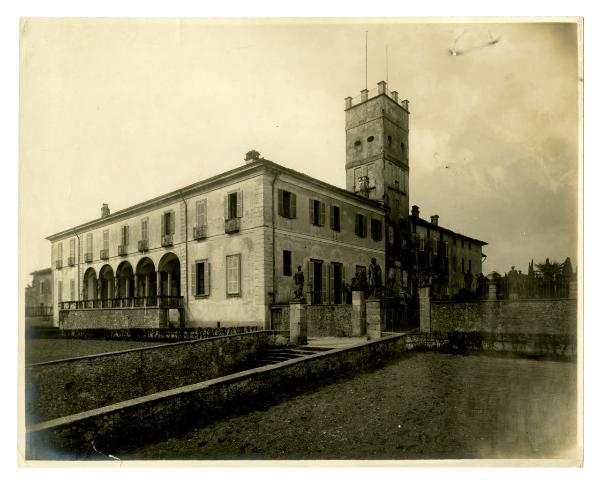 Inverigo - Villa Crivelli - Angolo nord-est