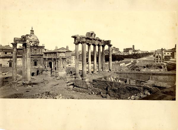 Roma - Fori Imperiali - Tempio di Vespasiano, Chiesa dei Santi Luca e Martina, Arco di Settimio Severo, Tempio di Saturno, Tempio di Castore e Polluce, Chiesa di Santa Maria Liberatrice