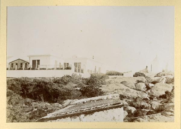 Caprera - Casa di Giuseppe Garibaldi - Rocce - Vegetazione