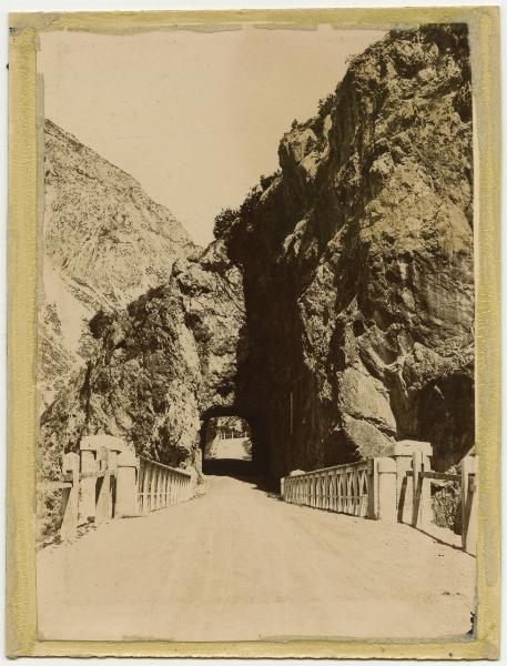 Veduta - Bormio, Strada dello Stelvio, il ponte.