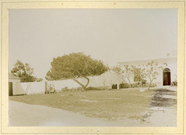 Caprera - Casa di Giuseppe Garibaldi - Cortile d'ingresso