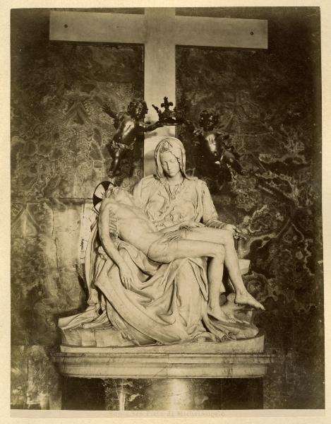 Scultura - Marmo - Pietà - 1497-1499 - Michelangelo Buonarroti - Roma - Basilica di San Pietro in Vaticano