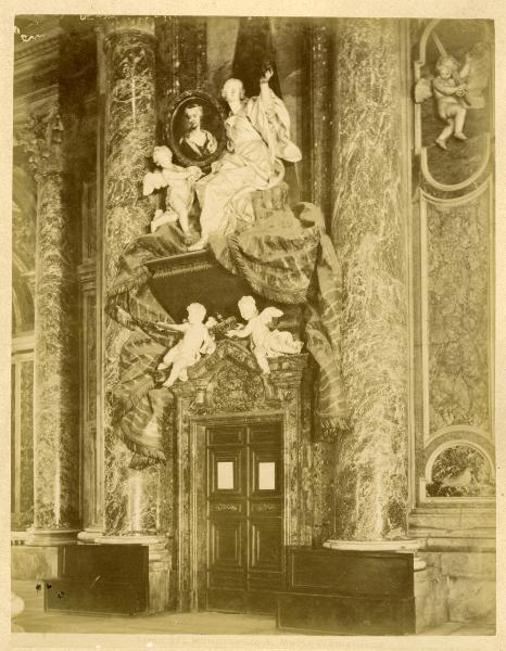 Gruppo scultoreo - Marmo - Monumento a Maria Clementina Sobieski - Pietro Bracci - Stato della Città del Vaticano - Basilica di San Pietro in Vaticano