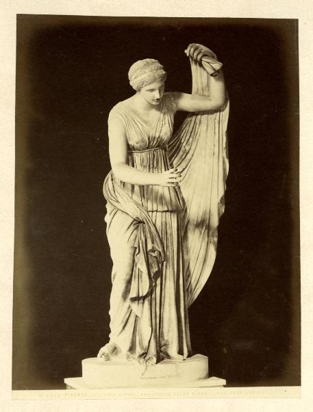 Scultura - Marmo - Figlia della Niobe - Firenze - Galleria degli Uffizi - Sala delle Niobe