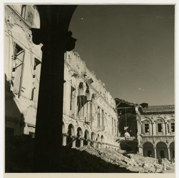 Milano - bombardamenti 1943 - Ca' Granda (ex Ospedale Maggiore)