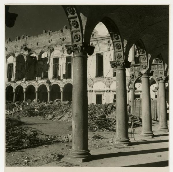 Milano - bombardamenti 1943 - Ca' Granda (ex Ospedale Maggiore)