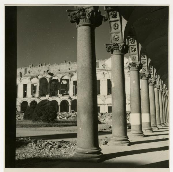 Milano - bombardamenti 1943 - Ca' Granda (ex Ospedale Maggiore)