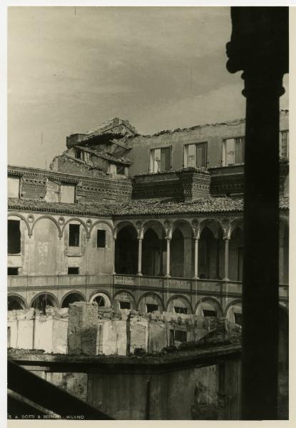 Milano - bombardamenti 1943 - Ca' Granda (ex Ospedale Maggiore)