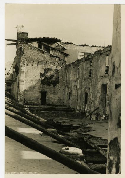 Milano - bombardamenti 1943 - Ca' Granda (ex Ospedale Maggiore)