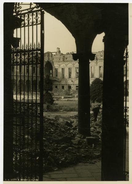 Milano - bombardamenti 1943 - Ca' Granda (ex Ospedale Maggiore)