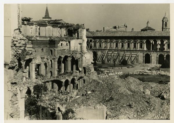 Milano - bombardamenti 1943 - Ca' Granda (ex Ospedale Maggiore)