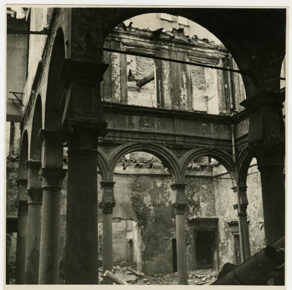 Milano - bombardamenti 1943 - Palazzo Pozzobonelli