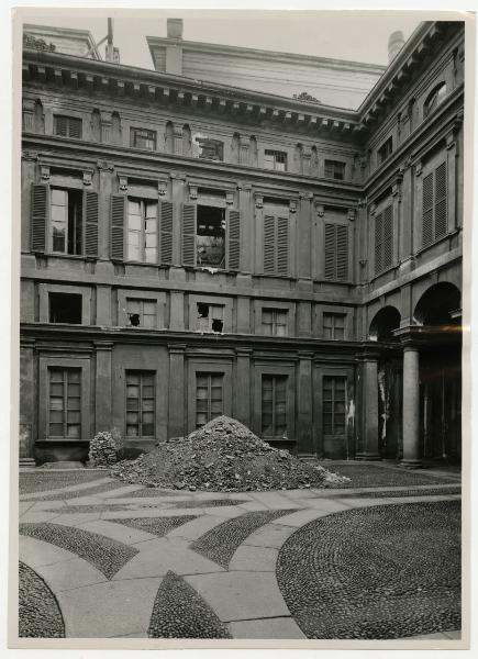 Milano - bombardamenti 1943 - Palazzo Reale