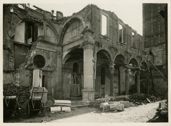 Milano - bombardamento 1943 - S. Ambrogio