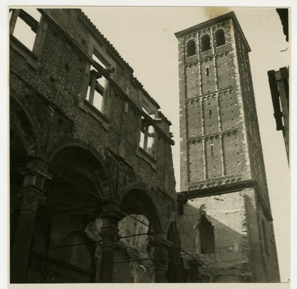 Milano - bombardamenti 1943 - S. Ambrogio