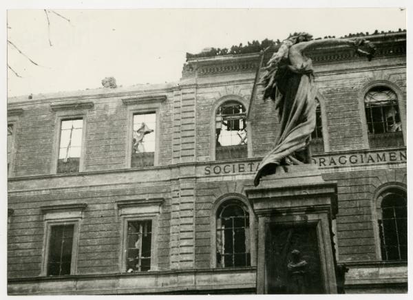 Milano - bombardamenti 1943 - Piazza Mentana