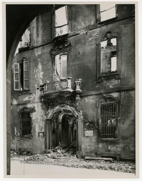 Milano - bombardamenti 1943 - edificio sede del CIPSA - Commercio Industria Pelliccerie Società Anonima