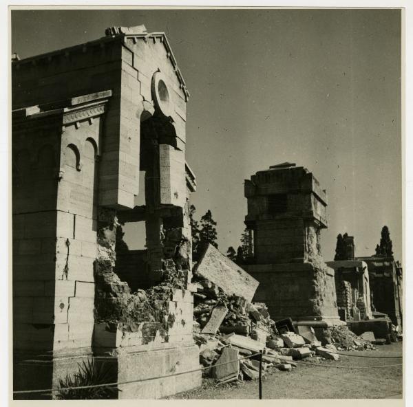 Milano - bombardamenti 1943 - Cimitero Monumentale