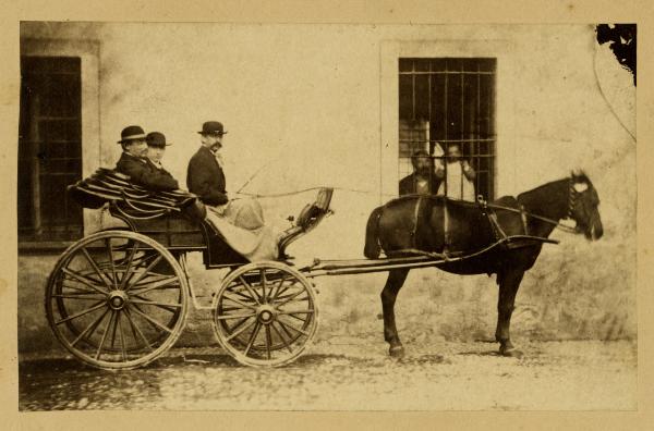 Carrozza a un solo tiro con passeggeri