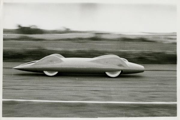 Regno unito - Circuito di Goodwood - Automobile Bluebird durante un test