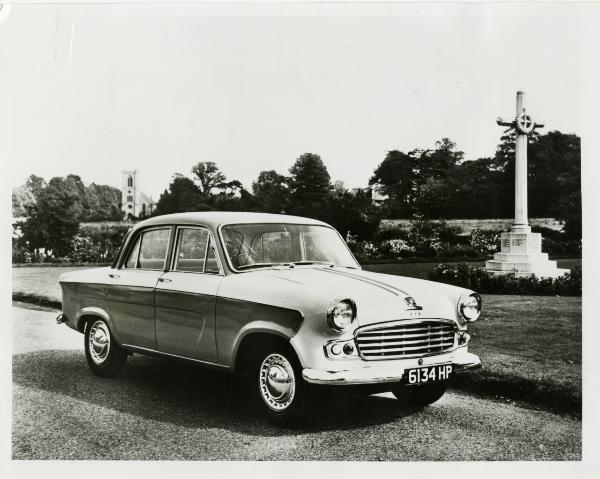 Automobile Vignale Vanguard