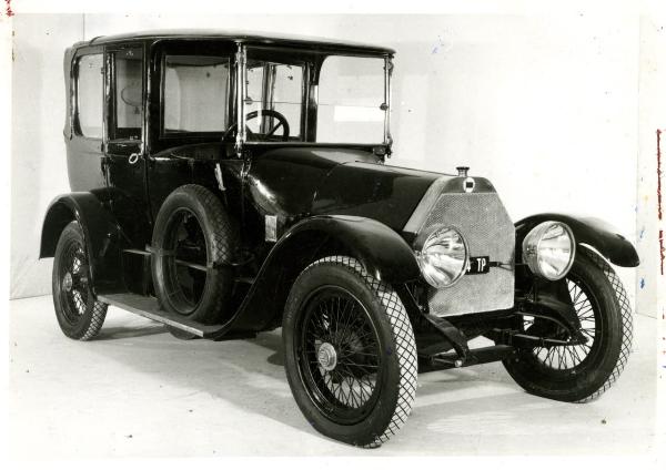 Automobile Lancia Theta del 1913