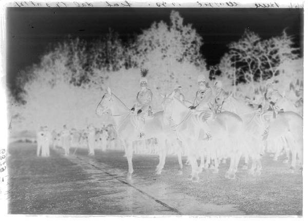 Milano - parco - Benito Mussolini - uomini a cavallo