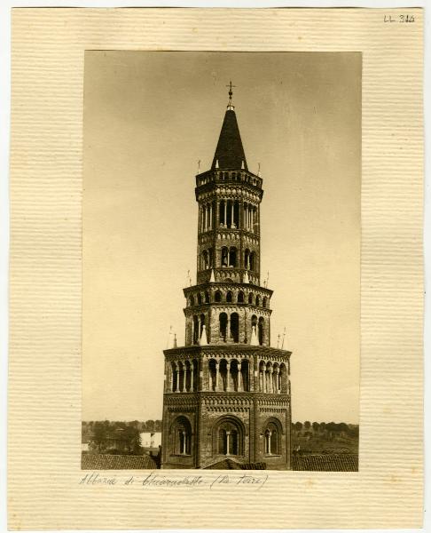 Milano - Chiaravalle - Abbazia - Torre campanaria