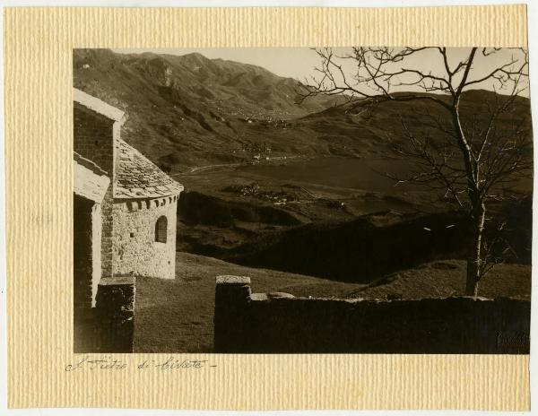 Civate - Paesaggio - Lago di Annone - Oratorio di San Benedetto