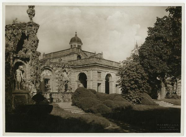 Lainate - Villa Visconti Borromeo Arese Litta - Ninfeo - Fronte Sud - Gallerie