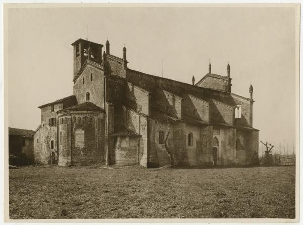 Lodi Vecchio - Basilica di San Bassiano - Fianco sinistro - Abside