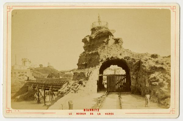 Veduta - Biarritz - Le Rocher de la Verge (Lo scoglio della Vergine)