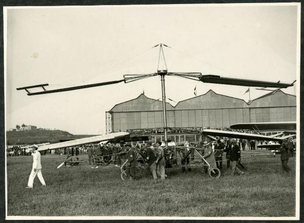 Roma - Aeroporto dell'Urbe - Corradino d'Ascanio - Elicottero - Hangar