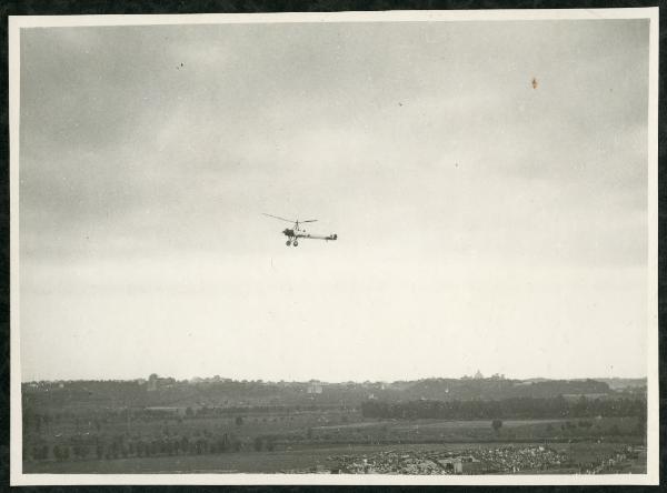 Roma - Aeroporto dell'Urbe - Velivolo - Autogiro - Campagna romana - Cupola di San Pietro