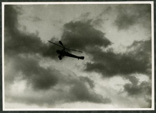 Roma - Aeroporto dell'Urbe - Velivolo - Autogiro in volo