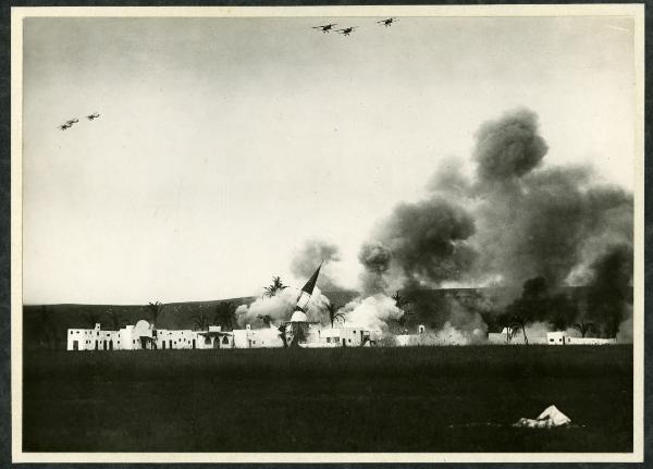 Roma - Aeroporto dell'Urbe - Villaggio arabo - Velivoli - Bombardamento