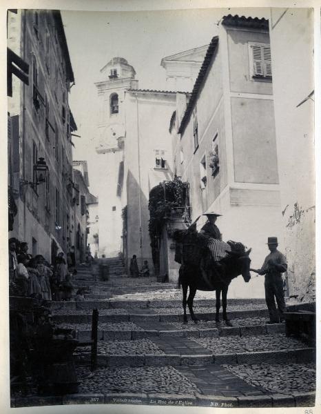 Francia - Nizza - Villefranche - strada della chiesa