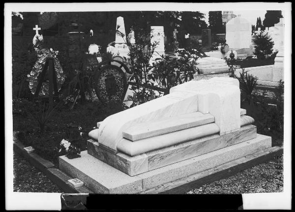 Milano - Cimitero Monumentale - Tomba Amalia Noè Conti