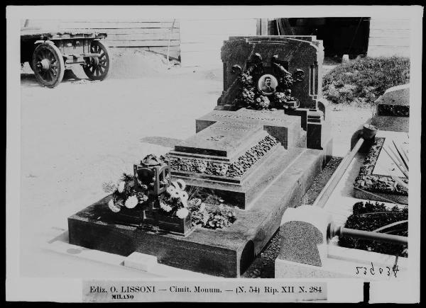 Milano - Cimitero Monumentale - Tomba Ernesto Ronchetti