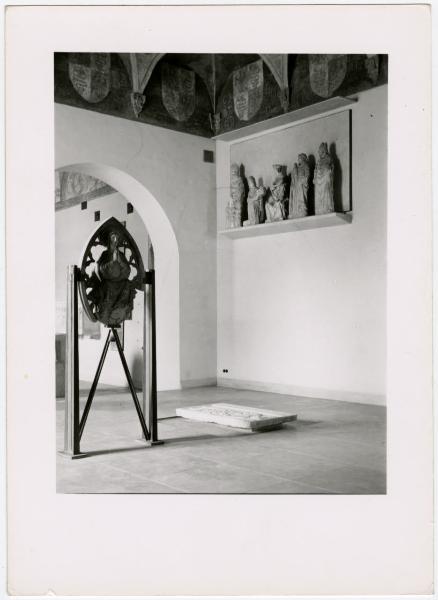 Milano - Castello Sforzesco - Musei Civici - Museo d'Arte Antica - Allestimento BBPR (1956) - Sala 3