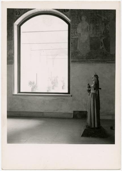 Milano - Castello Sforzesco - Musei Civici - Museo d'Arte Antica - Sala XII (Cappella Ducale) - Allestimento BBPR (1956) - Pietro Antonio Solari - Madonna del Coazzone