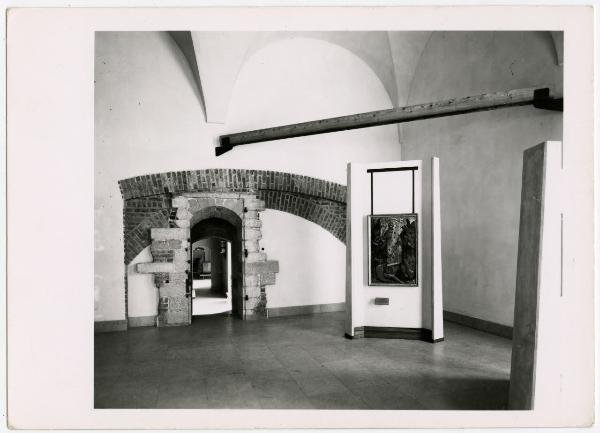 Milano - Castello Sforzesco - Musei Civici - Pinacoteca - Sala 26 (già Sala Dorata o Camera Nuziale, oggi sala 20) - Allestimento BBPR (1956)
