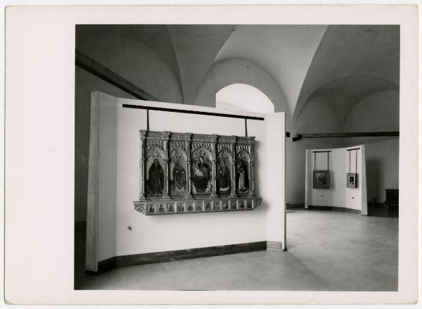Milano - Castello Sforzesco - Musei Civici - Pinacoteca - Sala 26 (già Sala Dorata o Camera Nuziale, oggi sala 20) - Allestimento BBPR (1956) - Benedetto Bembo - Polittico di Torchiara (1462)