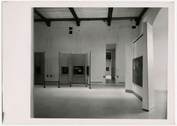 Milano - Castello Sforzesco - Musei Civici - Pinacoteca - Sala 28 (oggi sala 23) - Allestimento BBPR (1956)